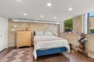1111 W Cornelia Ave, Chicago, IL 60657 - Photo 12