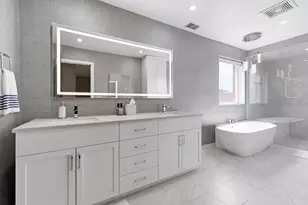 [Address not provided], Chicago, IL 60657 - Photo 12