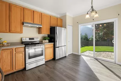 1830 S Fallbrook Drive #1830, Round Lake, IL 60073 - Photo 10
