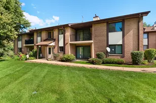 2204 Wharf Dr, Woodridge, IL 60517 - Photo 1