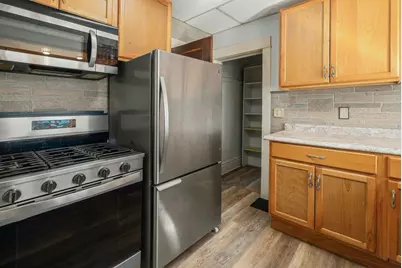 111 Warren Avenue, Aurora, IL 60505 - Photo 8