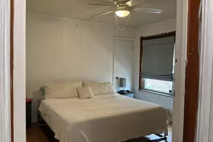 8632 S Jeffery Blvd, Chicago, IL 60617 - Photo 16