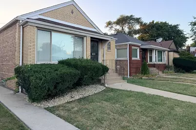 8632 S Jeffery Boulevard, Chicago, IL 60617 - Photo 4