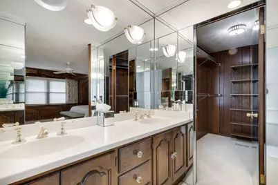 4401 W Lunt Avenue, Lincolnwood, IL 60712 - Photo 22