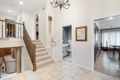 4401 W Lunt Avenue, Lincolnwood, IL 60712 - Photo 4