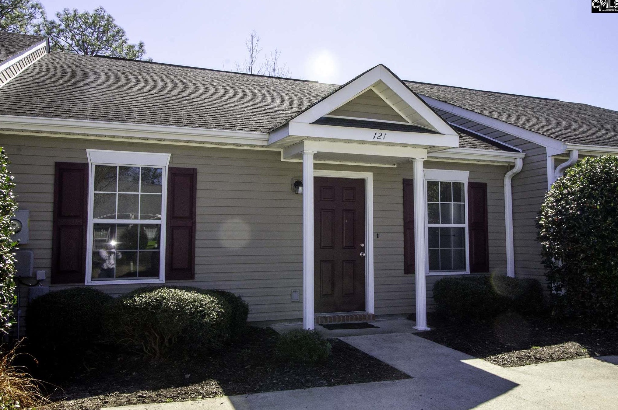 121 Cedar Glen Ln, Columbia, SC 29223-3301