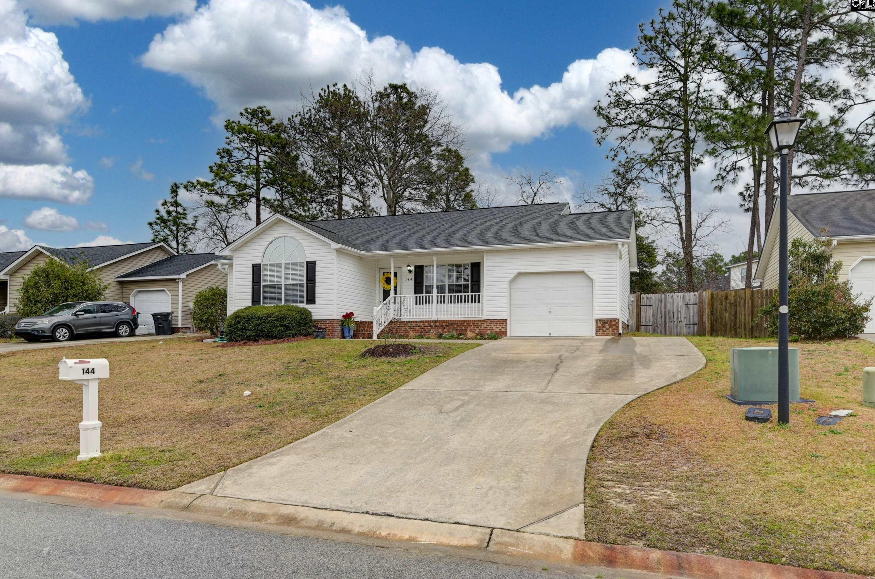 144 Longshadow Dr, Lexington SC  29072-8673 exterior