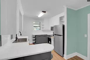 215 Sandel Ln, West Columbia, SC 29169 - Photo 6