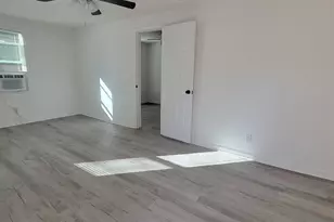 931 Central Dr, West Columbia, SC 29169 - Photo 6