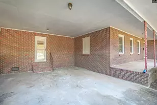 107 Barnett Dr, Bishopville, SC 29010 - Photo 4