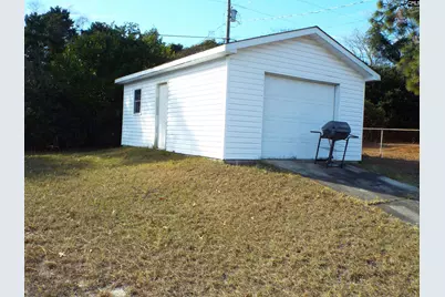 586 Beverly Hills Road Street, Camden, SC 29020 - Photo 4