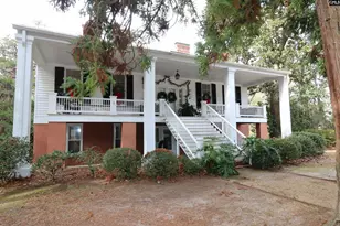 1811 Lyttleton St, Camden, SC 29020 - Photo 2