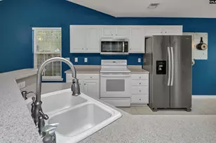 152 Eagle Pointe Dr, Chapin, SC 29036 - Photo 4