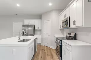 727 Old Stagecoach Rd, Camden, SC 29020 - Photo 2