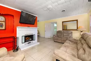 10 Oak St, Greenwood, SC 29692 - Photo 6