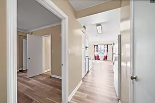 2002 Greene Street 201, Columbia, SC 29201 - Photo 2