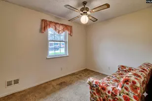 211 Woodvine Dr, Lexington, SC 29072 - Photo 12