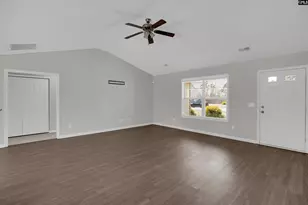 819 Winter Flower Dr, Lexington, SC 29073 - Photo 4