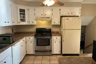 305 Park Ln, West Columbia, SC 29170 - Photo 4