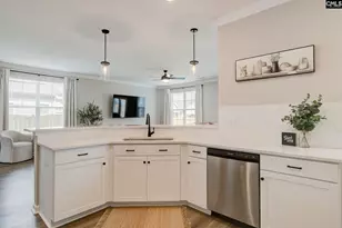 909 Appian Wy, Columbia, SC 29229 - Photo 22