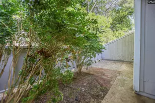 409 Hickory Hill Dr, Columbia, SC 29210 - Photo 10