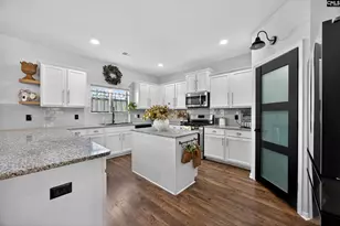 614 Tigerlily Dr, Lexington, SC 29072 - Photo 4