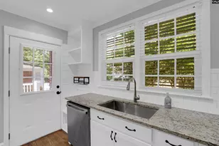1129 Woodrow St, Columbia, SC 29205 - Photo 12
