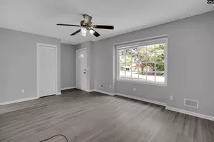 402 Ravenscroft Rd, West Columbia, SC 29172 - Photo 4