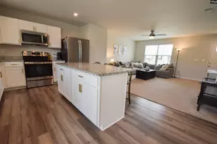 777 Phipps Ln, Columbia, SC 29209 - Photo 14