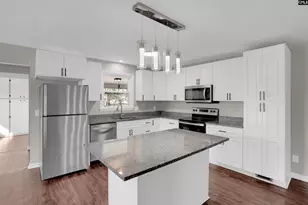 140 Dacus Ln, West Columbia, SC 29170 - Photo 2