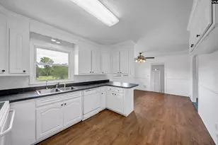 1833 Cupstid St, Cayce, SC 29033 - Photo 14