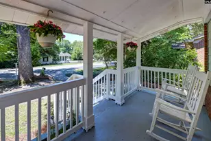 2807 Holt Dr, Columbia, SC 29205 - Photo 4