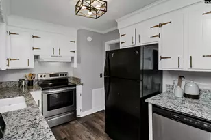 2807 Holt Dr, Columbia, SC 29205 - Photo 10