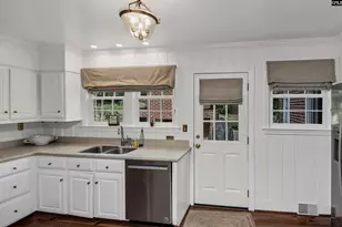 1433 Sunbury Ln, Columbia, SC 29205 - Photo 18