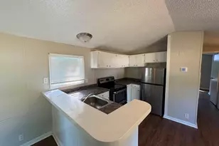 117 Jay St, Hopkins, SC 29061 - Photo 8