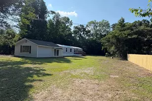 117 Jay St, Hopkins, SC 29061 - Photo 4