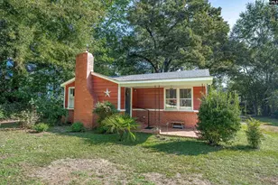 1510 Sarsfield, Camden, SC 29020 - Photo 2