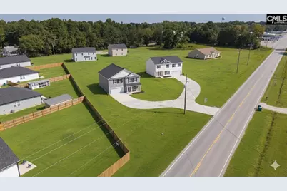 689 West Columbia Avenue, Batesburg, SC 29006 - Photo 1