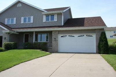 5881 Woodland Dr, Waunakee, WI 53597 - Photo 1