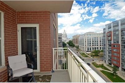 360 W Washington Avenue #1007, Madison, WI 53703 - Photo 1