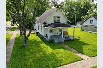 2 S Western Avenue, Deerfield, WI 53531 - Photo 1