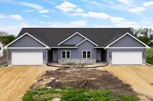 519 S 7th St, Janesville, WI 53536 - Photo 1