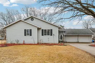 556 N Birdsey St, Columbus, WI 53925 - Photo 1