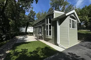 483 Westview Ct, Edgerton, WI 53534 - Photo 1