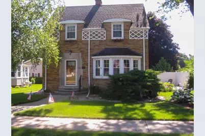 404 S Michigan Street, Prairie Du Chien, WI 53821 - Photo 1