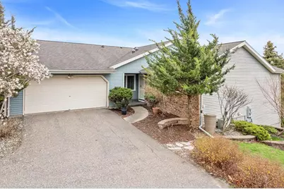 884 Iroquois Circle, Baraboo, WI 53913 - Photo 1