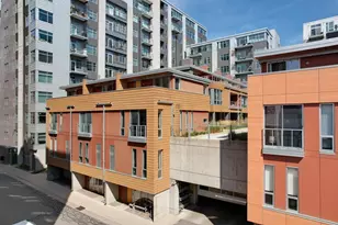 19 Washington Pl, Madison, WI 53703 - Photo 1