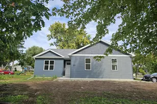 328 Sandmar Dr, Ripon, WI 54971 - Photo 1