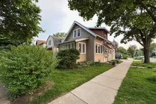 602 Division St, Madison, WI 53704 - Photo 1