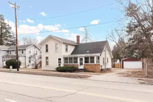 312 E Memorial Dr, Janesville, WI 53545 - Photo 1